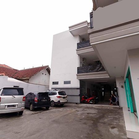 Hotel Reddoorz Syariah Near Stasiun Lrt Bumi Sriwijaya Palembang Exterior foto