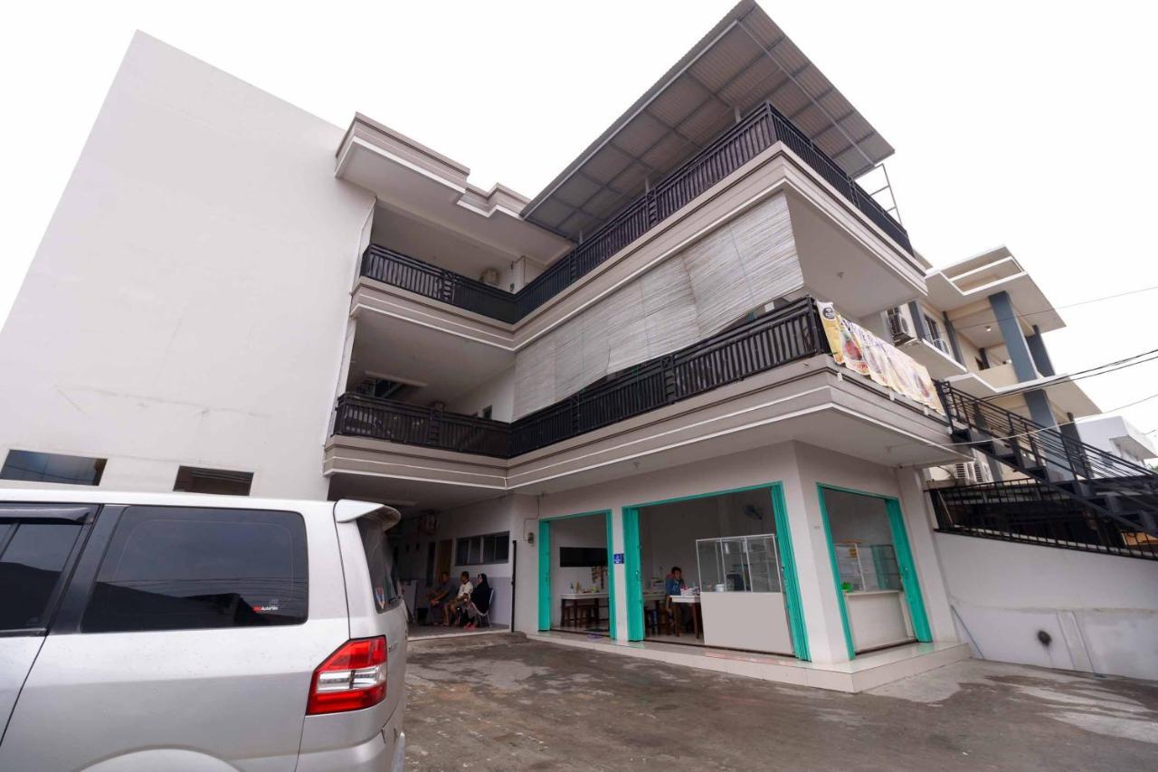 Hotel Reddoorz Syariah Near Stasiun Lrt Bumi Sriwijaya Palembang Exterior foto